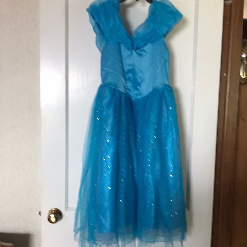 Girls Cinderella dress size medium